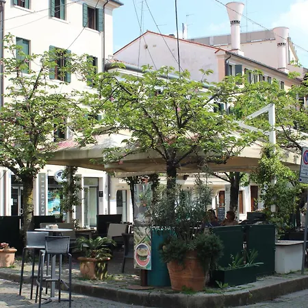 Tra Le Cupole Del Duomo - Bordon 4 * Treviso